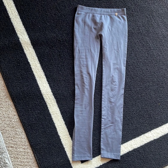 Gray Selena Gomez leggings - Picture 1 of 2